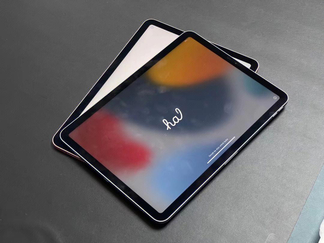 花一个月工资买iphone15pro,花一个月工资买笔记本值得吗