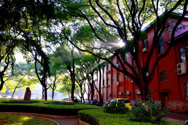 长沙两中新校区,长沙两所重点小学