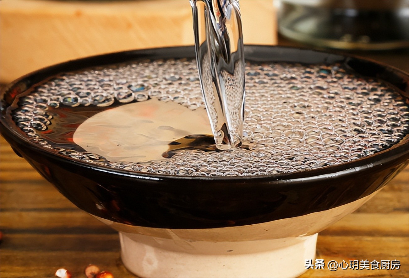 家庭长期存白酒的正确方法,家里存的酒应该放什么地方储存