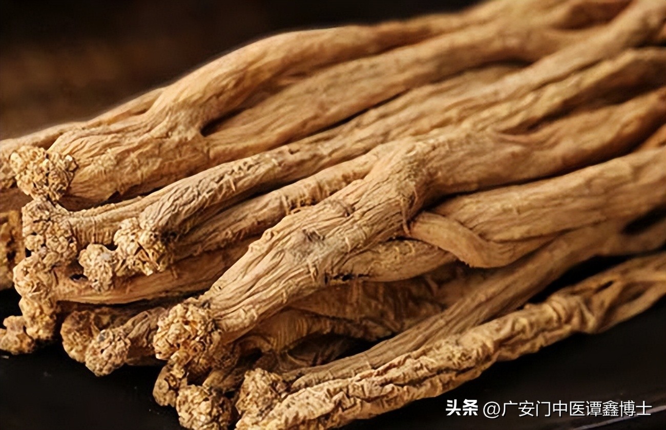 脾胃虚弱便血要如何治疗,喝调理脾胃虚寒中药后便血