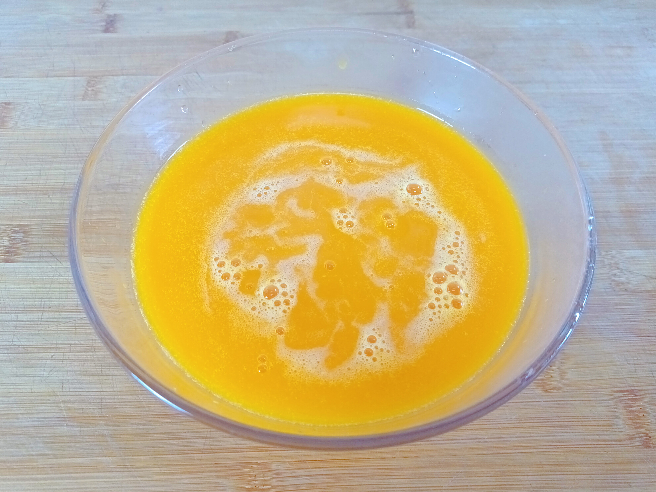 建议女人，多善待自己，少喝奶茶多吃6道菜，脸色红润，精神饱满