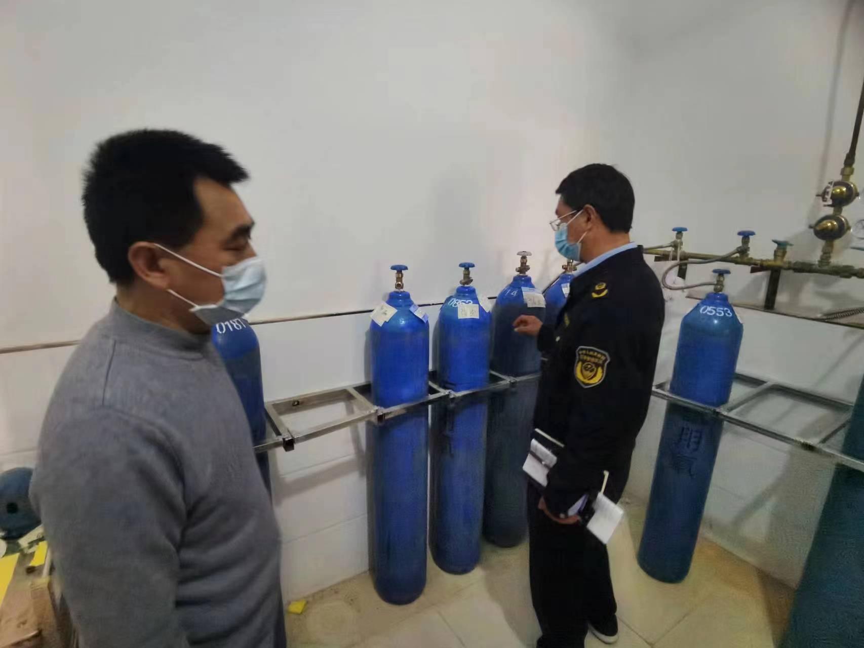 消防队深入医院开展消防安全检查,消防安全枣阳