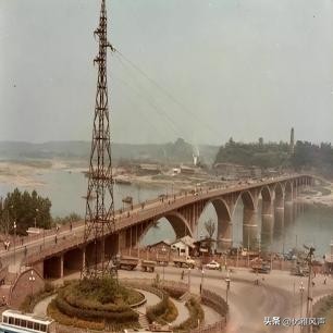 日军兽行：当着男人的面玷污了女儿，临走还残忍割下妻子乳房