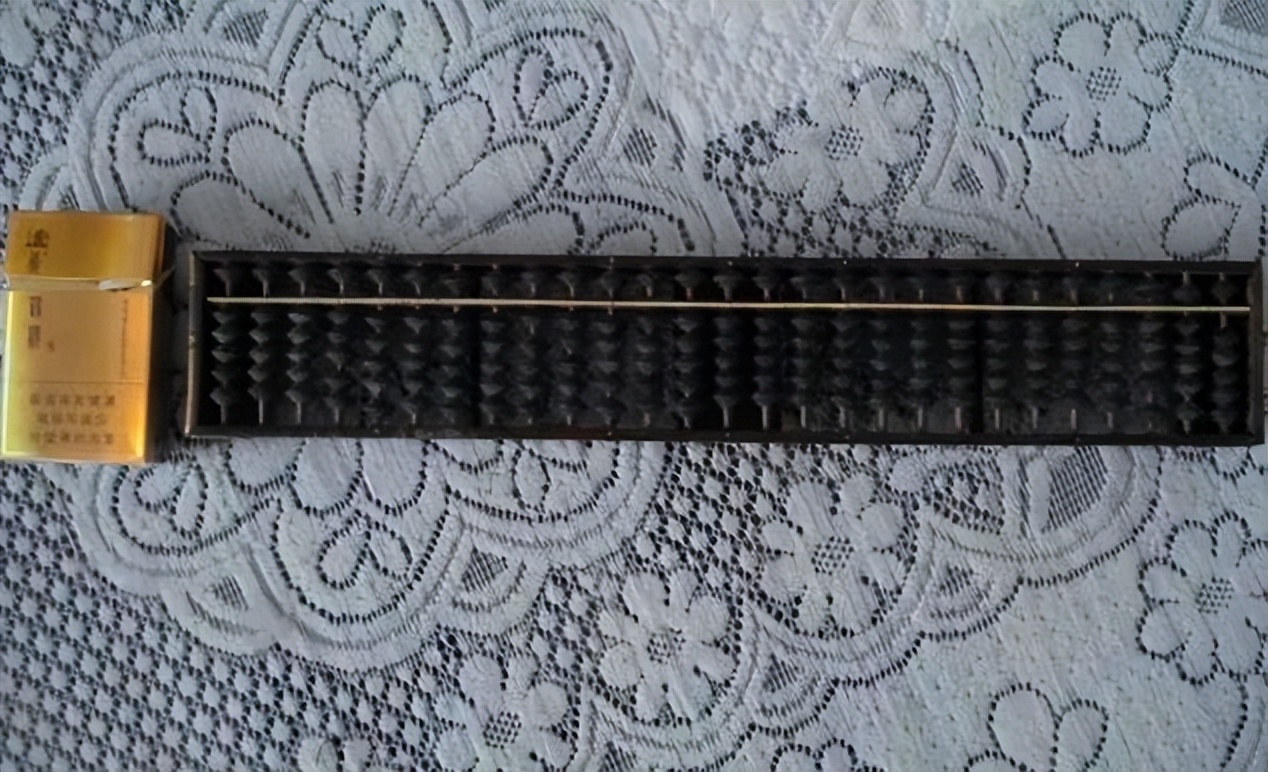 老算盘价值不菲吗,普通老算盘有收藏价值吗