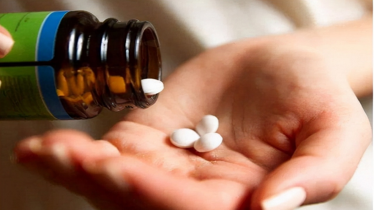 甲钴胺片治疗腰椎突出好吗,甲钴胺治疗腰椎间盘突出要吃多久