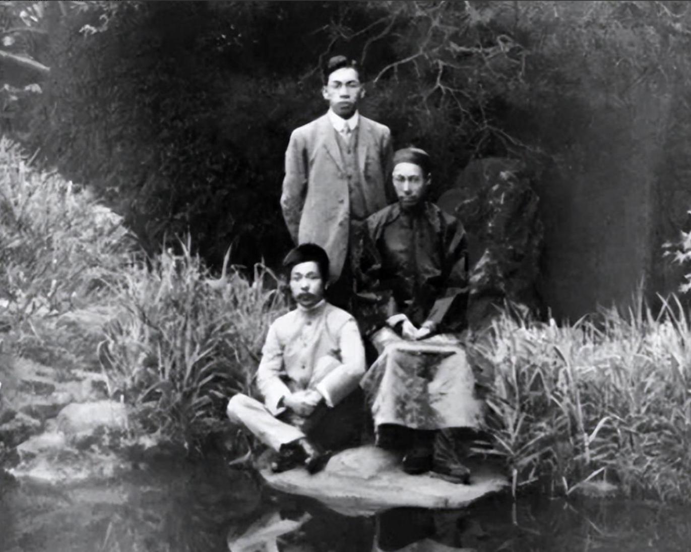 鲁迅玩伴“闰土”真实结局：晚年生活贫苦，子女后代华丽转变