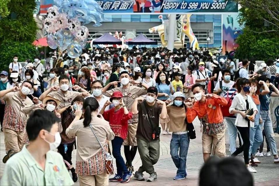 防疫严苛影响香港人幸福指数！放宽后现欢颜，开心与富裕程度无关