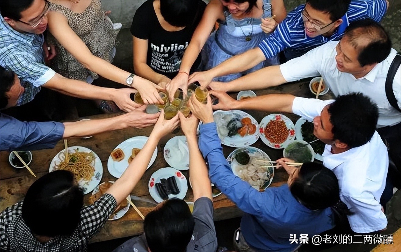 端午节亲友聚会，这8款白酒性价比最高，300左右价位的纯粮好酒