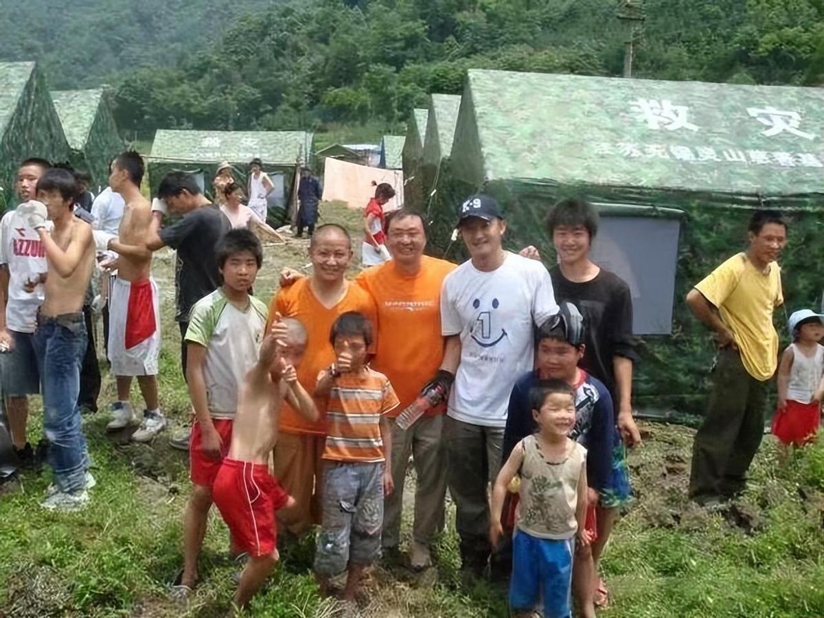 甄子丹和吴京战狼片段,吴京被打断棍子花絮