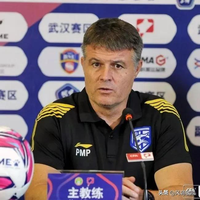 中超球员比赛拖延时间,中超守门员拖延比赛被黄牌