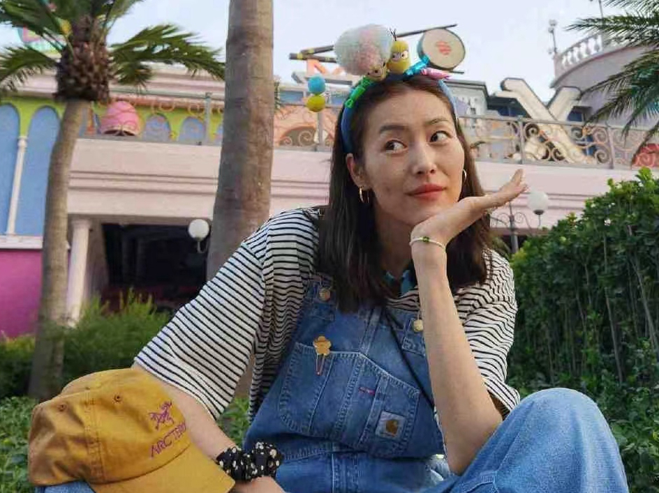 路人声称夜跑偶遇井柏然刘雯，猜测两人在一起，网友挖出更多巧合