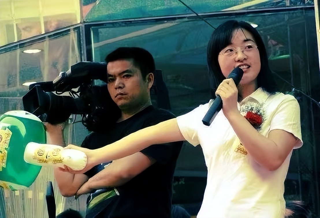 最丑谋女郎魏敏芝现在怎么样了,张艺谋魏敏芝近况