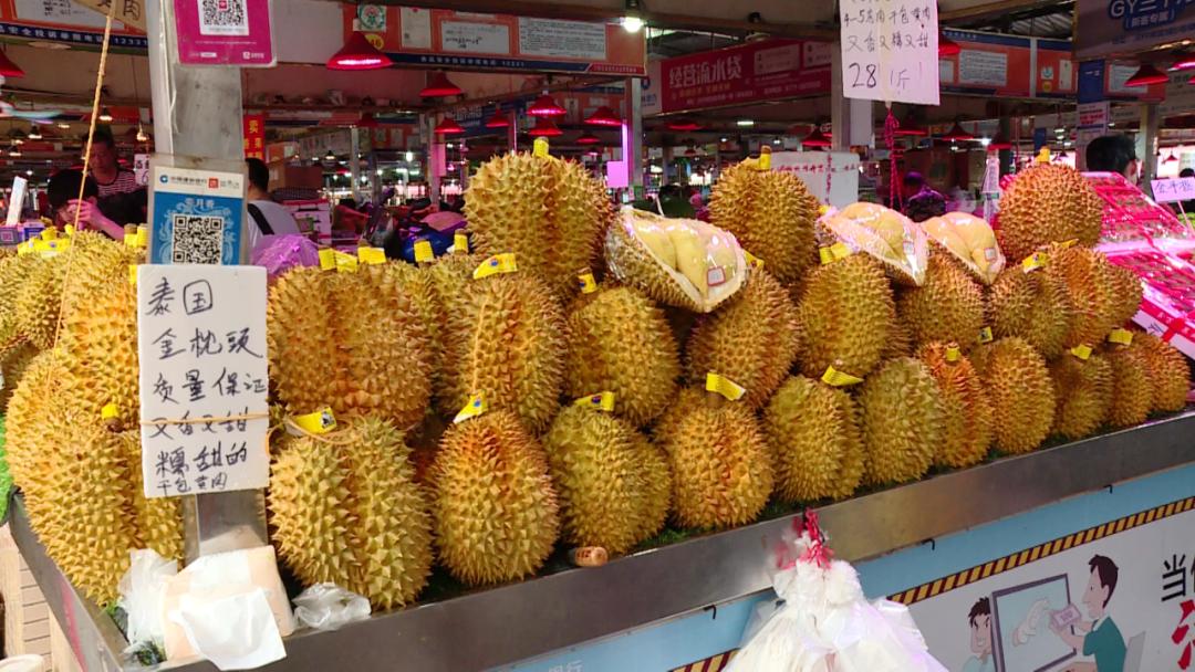 外地人来南宁实现水果自由,广西人的“水果自由”是这样的