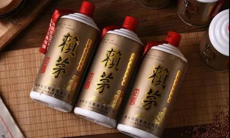 正宗97年赖茅2斤装的多少钱,97年香港回归纪念酒赖茅1000ml价格