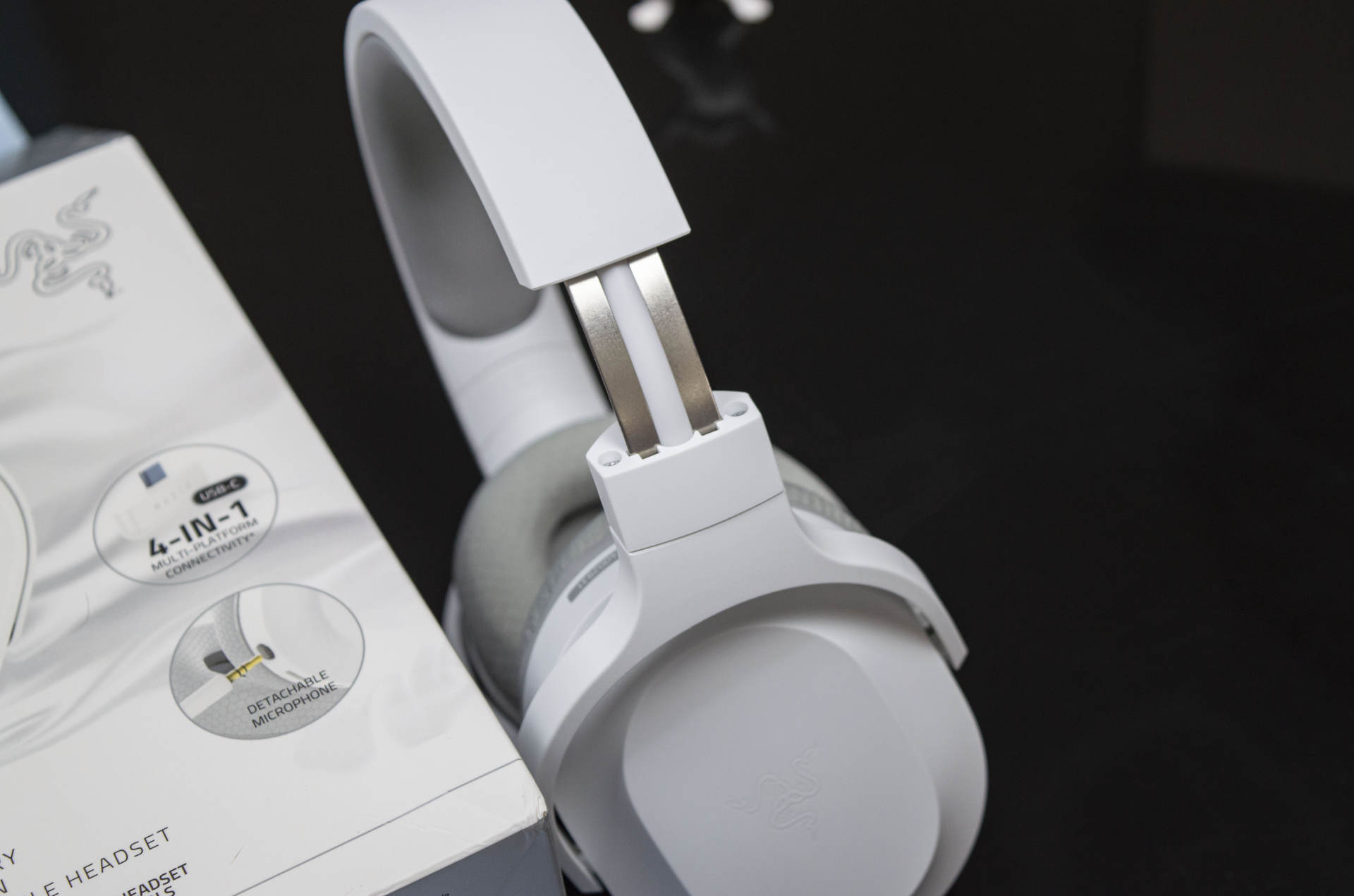 和雷蛇梭鱼x差不多的耳机,雷蛇游戏耳机梭鱼和黑鲨