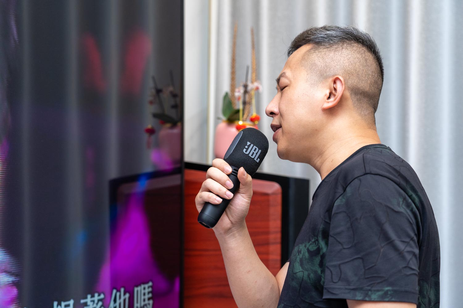 jbl最新k歌麦克风,jbl音响唱k麦克风