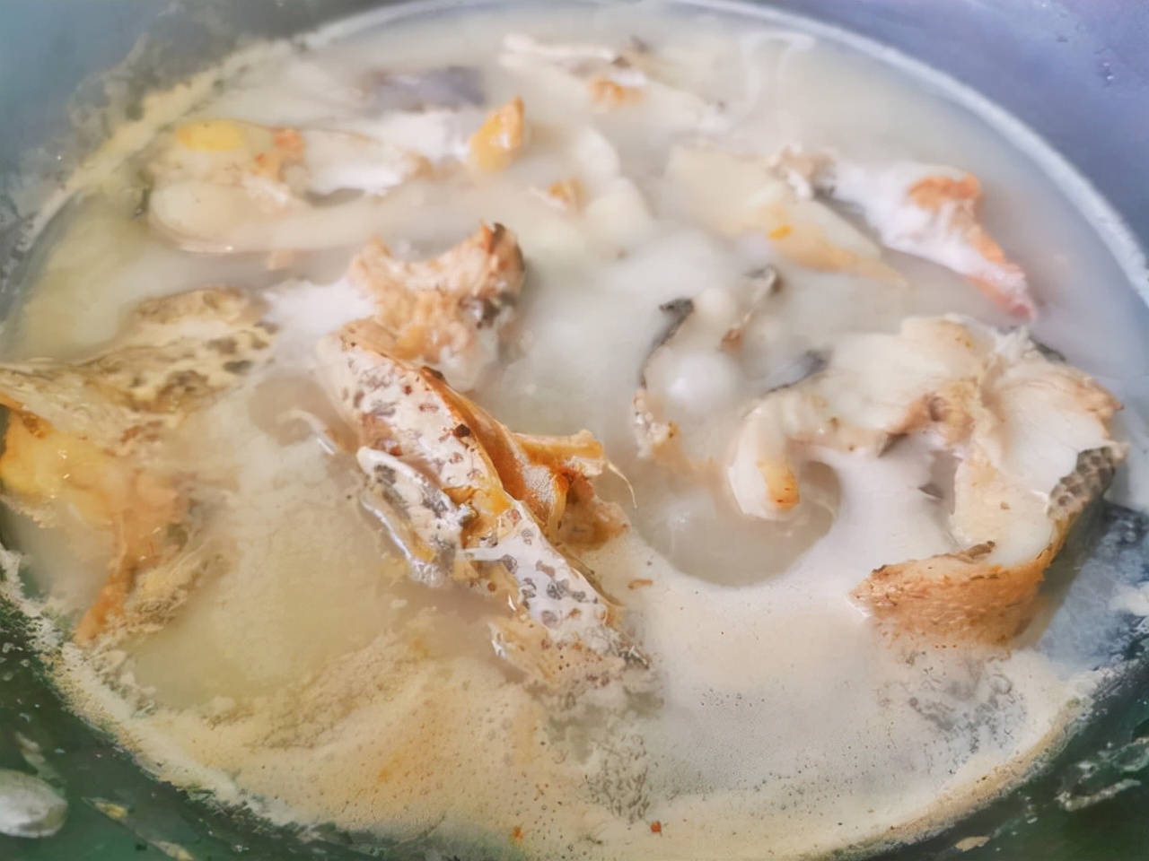 黑鱼汤怎么炖了不白,黑鱼汤如何炖才能不腥