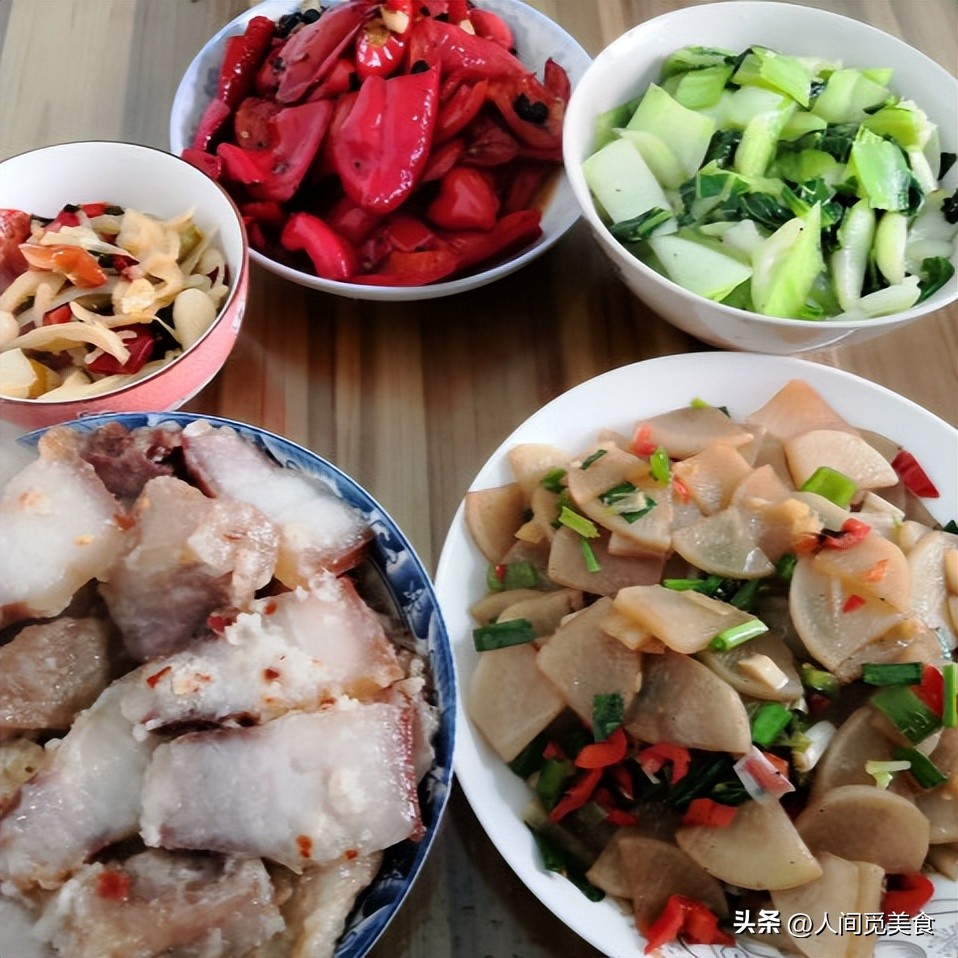 江西小舅子给姐夫送年货，看到姐姐做的菜：吃不下，不如点外卖