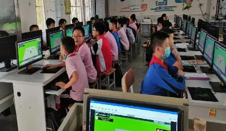 帕拉卡编程教学,帕拉卡少儿编程有用吗