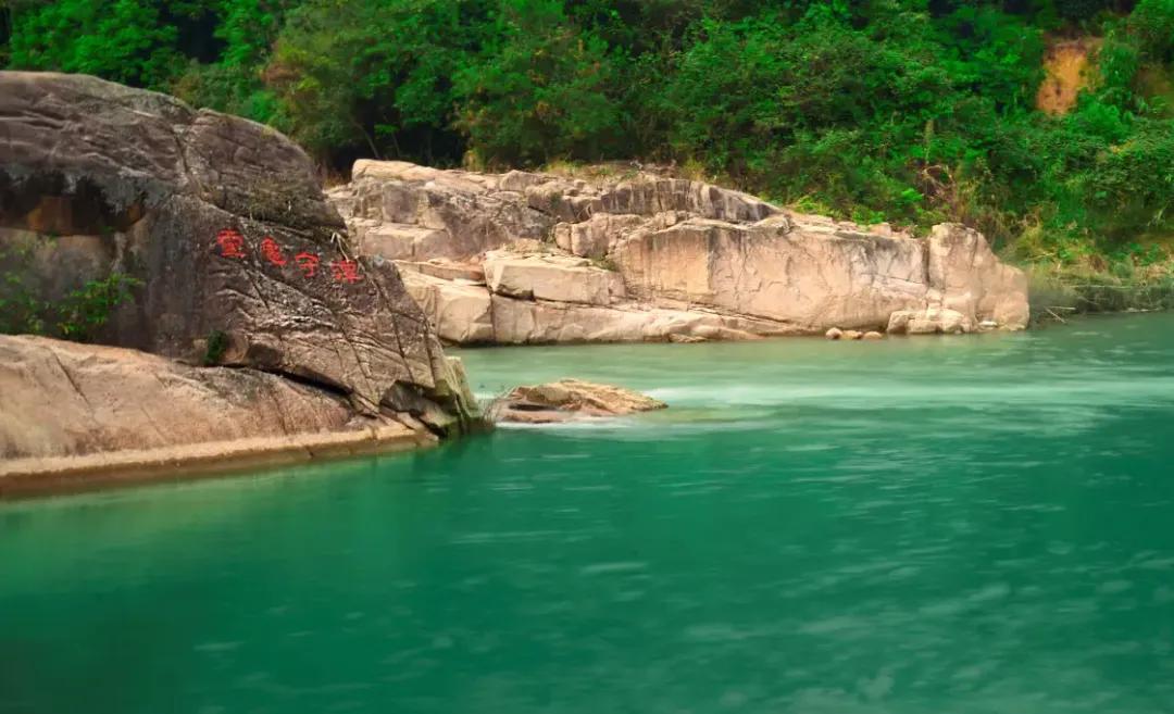 四会奇石河景区的银龙大瀑布,肇庆出发2-3天短途旅游推荐