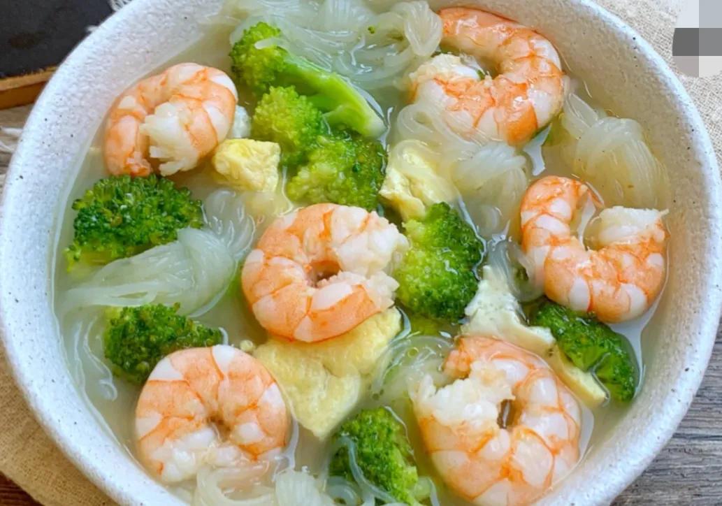 晚餐掉秤最快减肥汤一周不重样,晚餐最推荐喝什么减脂汤