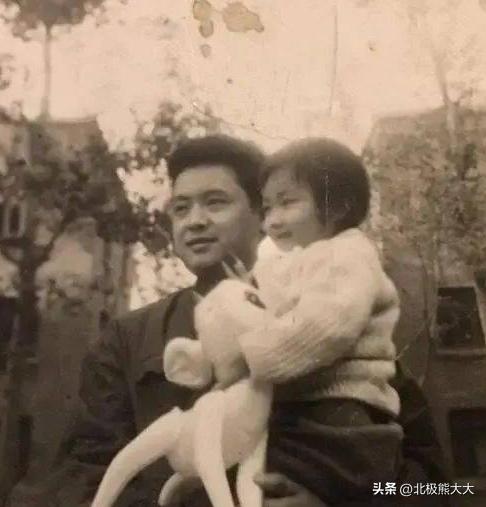 徐静蕾情史大揭秘,徐静蕾情史全揭秘