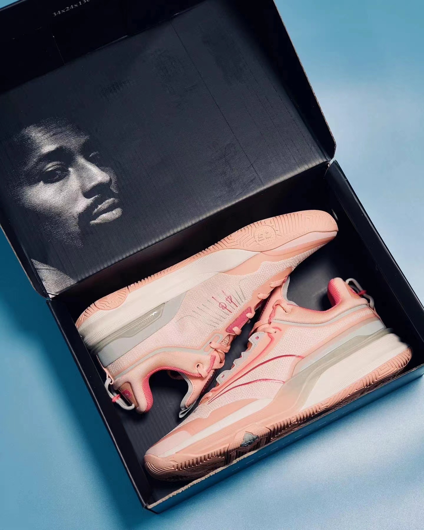 361丁威迪签名鞋,361度丁威迪球鞋狂飙