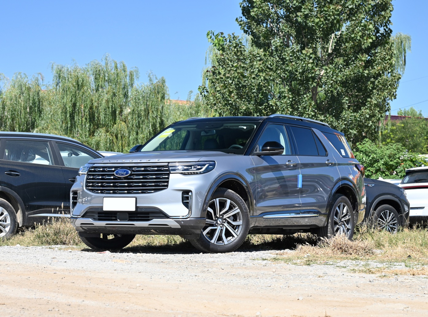 福特探险者35t多少钱,35万预算买探险者还是航海家