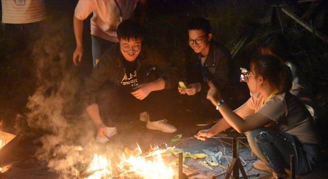 女大学生酒醉被强奸，以为做*梦春**热情配合，纳闷这梦怎么那么真实