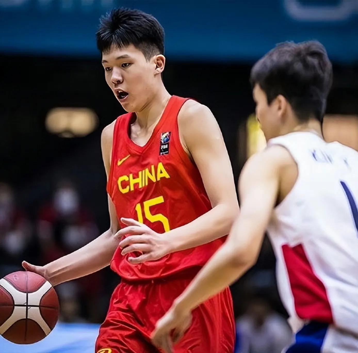周琦男篮领军人物,男篮4大内线新星谁最强