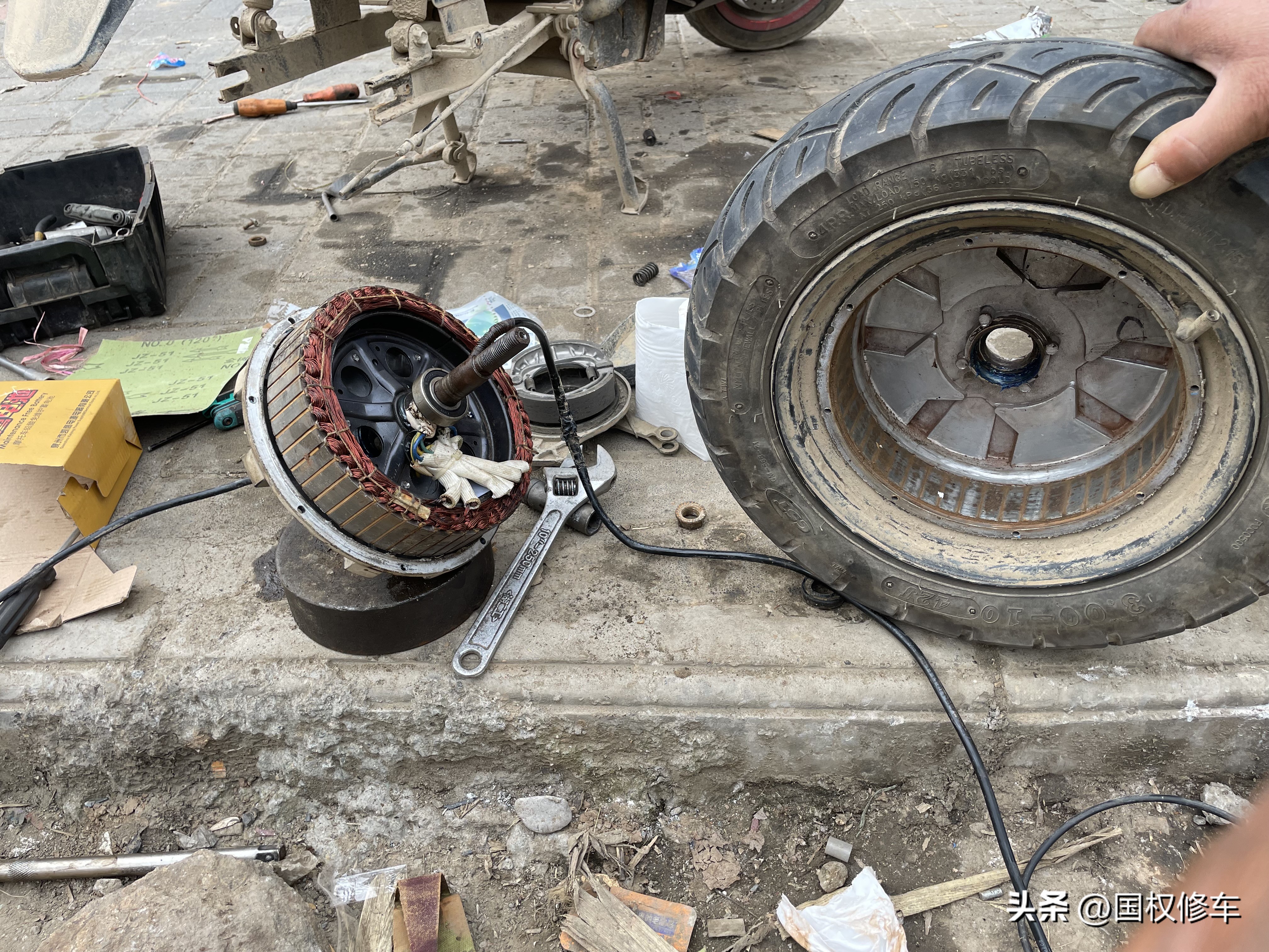 60v电动车电池寿命一般多长时间,电动车寿命一般都是几年