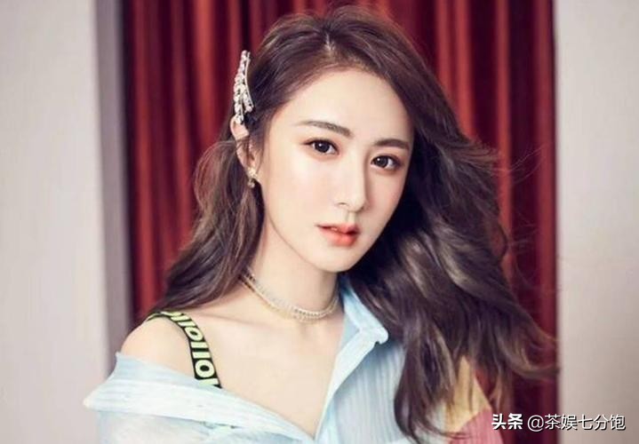 从服装店导购到偷*税漏**被罚13亿，“直播一姐”薇娅如何走向深渊的