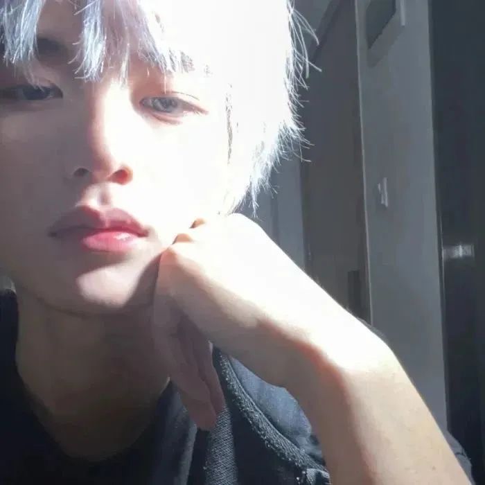 头像微信好看的,刺眼的微信头像完整版