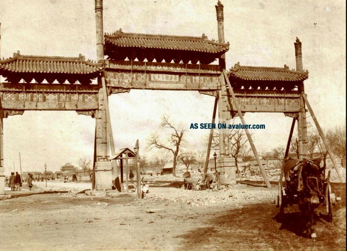 日军兽行：当着男人的面玷污了女儿，临走还残忍割下妻子乳房4