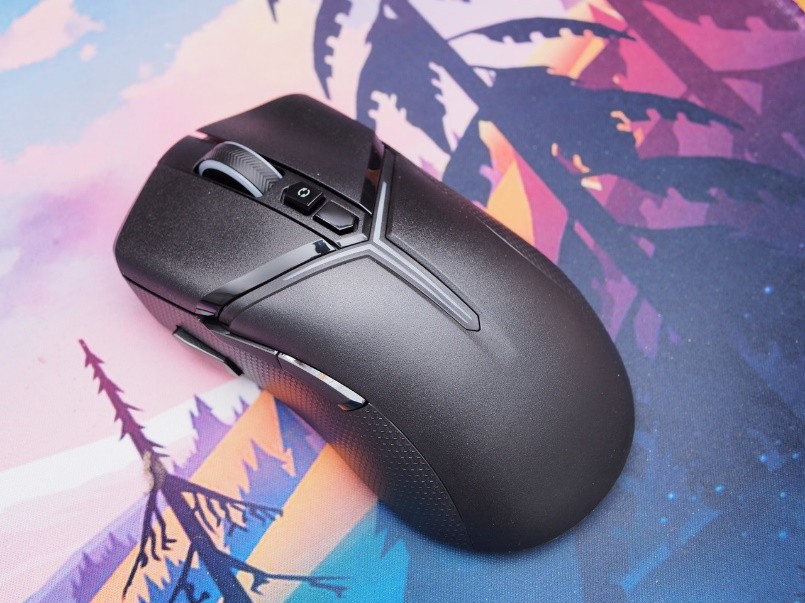 拯救者m7鼠标打游戏,拯救者m7鼠标和狗屁王一代比较