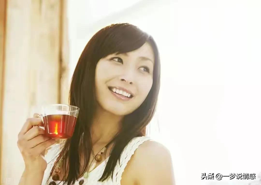 喊女的好听又撩的称呼,女人这样称呼你多半是爱上你了