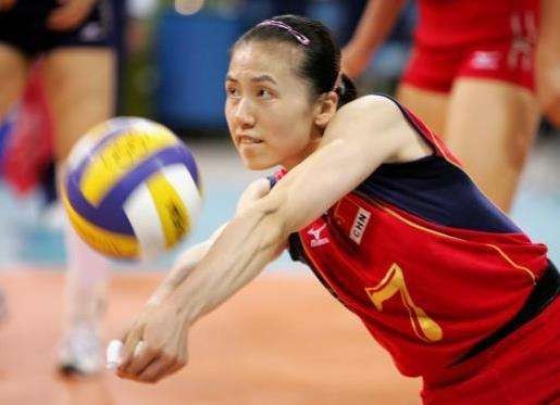 女排奥运冠军周苏红个人采访视频,女排前队友周苏红近况如何