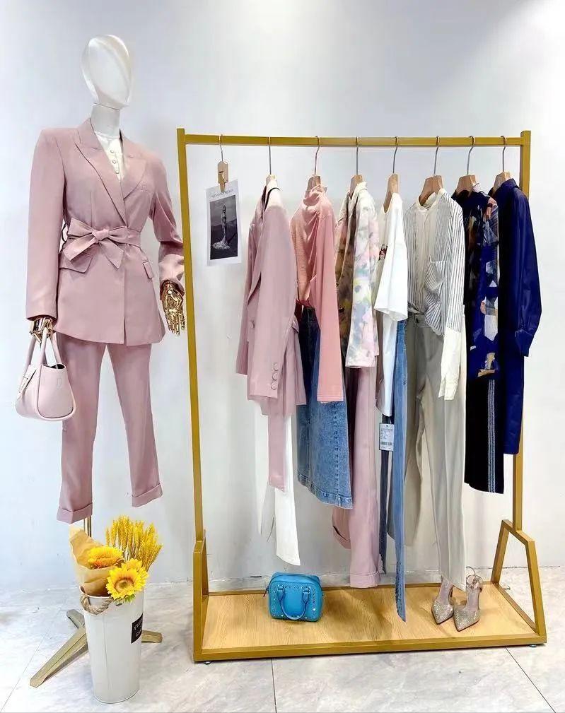 诗篇风衣女,诗篇品牌折扣女装直播