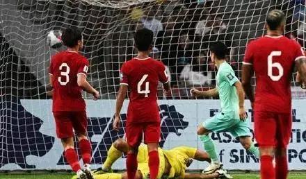 伊万科维奇解析单后腰战术,伊万科维奇的战术打法