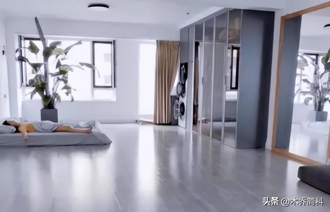 断舍离的极简生活9件家具,断舍离女孩88平6件家具