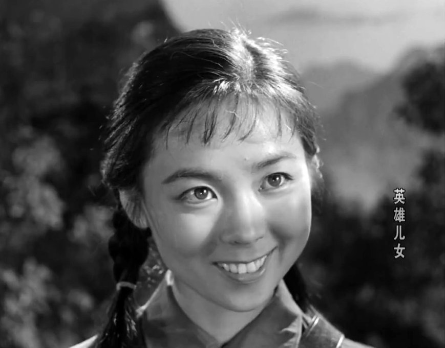 刚打完玻尿酸就别来尬演女兵了这5位女星演女兵让人看着真难受