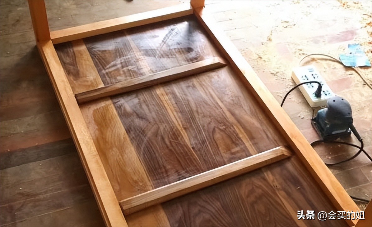 天然大理石餐桌和实木餐桌哪个好,实木餐桌怎么选