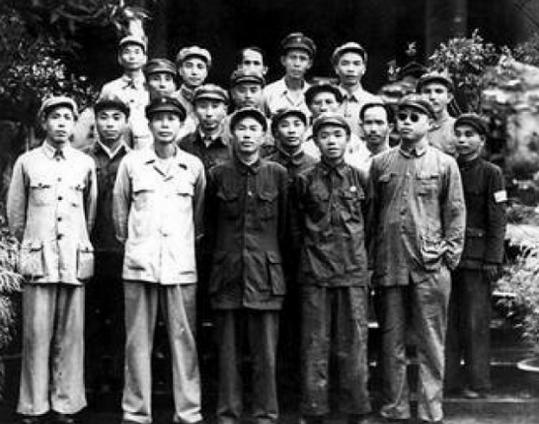 他是琼崖纵队司令员，让海南23年红旗不倒，为何1955年没参与授衔