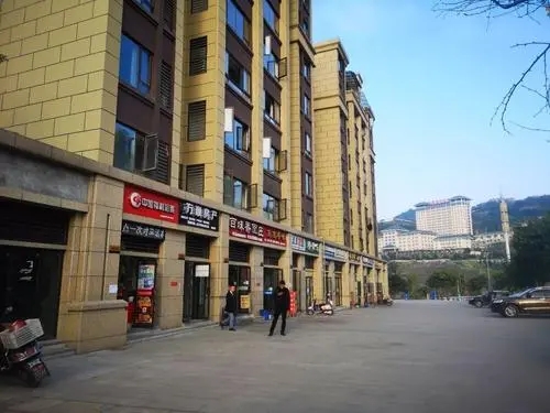 临街商铺要交物业费吗,小区商铺物业费太高去哪里投诉