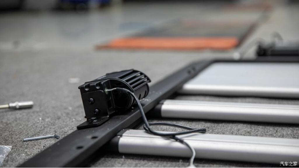 卫士越野顶灯,卫士专用顶灯