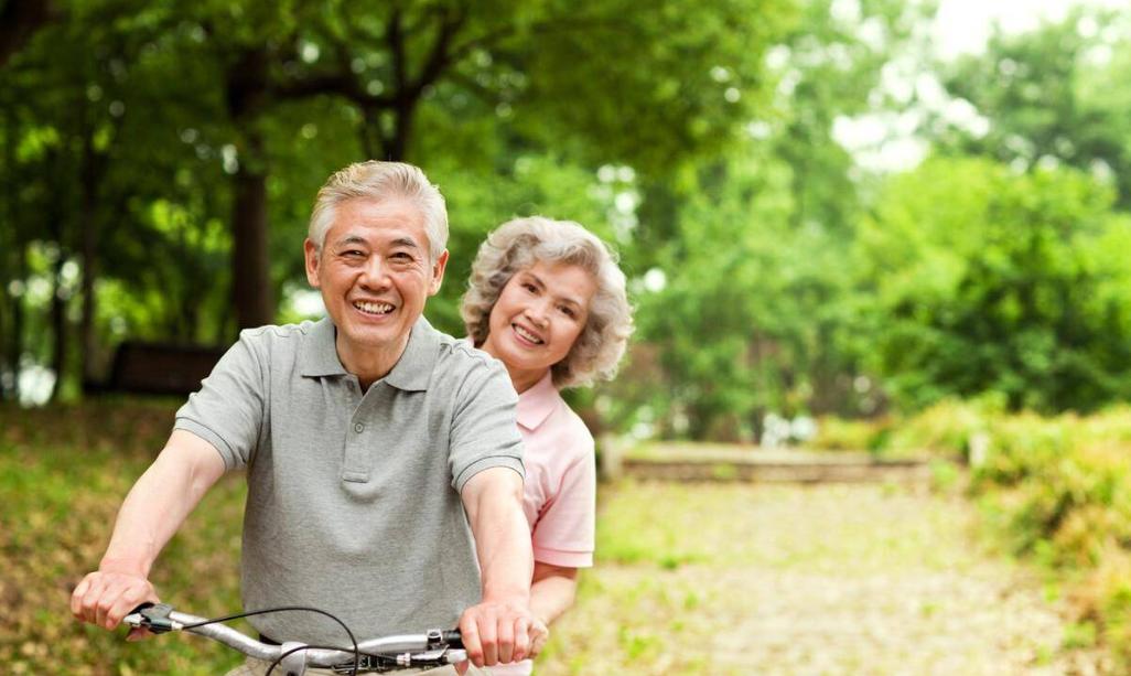 体重与寿命的关系40岁以后,60岁以后体重与寿命的关系