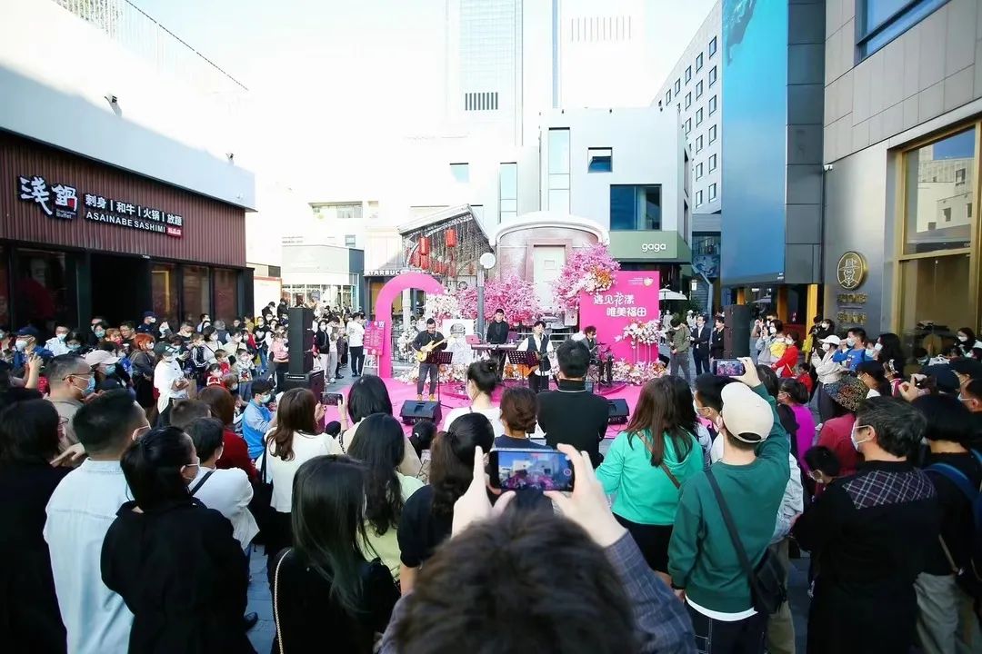 不只是反向代购,深圳这个商场让港人反向“逛购”