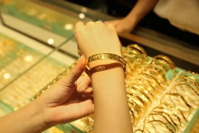 黄金首饰一般上哪里买比较好,黄金首饰在什么地方买最便宜
