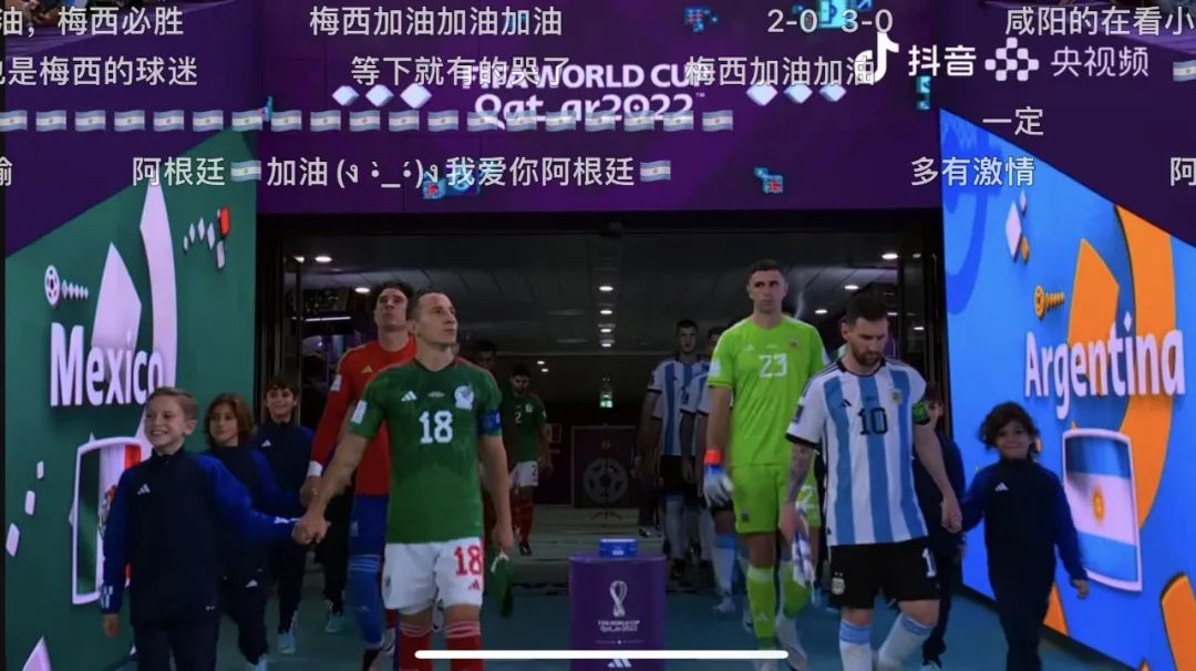 世界杯上梅西的眼泪,梅西世界杯把回忆留给自己