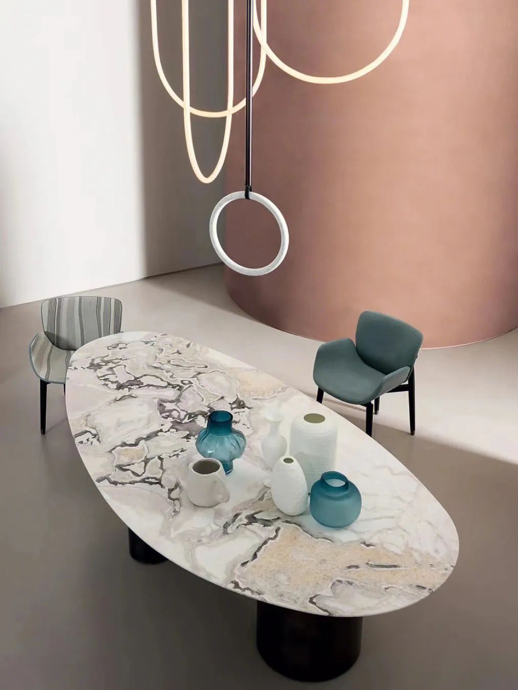 梅西同款芬迪白,梅西同款孔雀绿